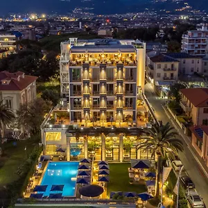 hotel-excelsior-marina-di-massa.it-tuscanyhotel.com/